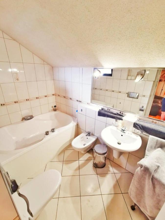 Apartman Poirot Balcony Erd Dış mekan fotoğraf